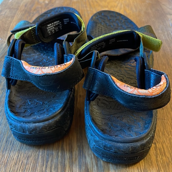 Nike Air Deshütz - Sig Zane - Picture 16 of 16